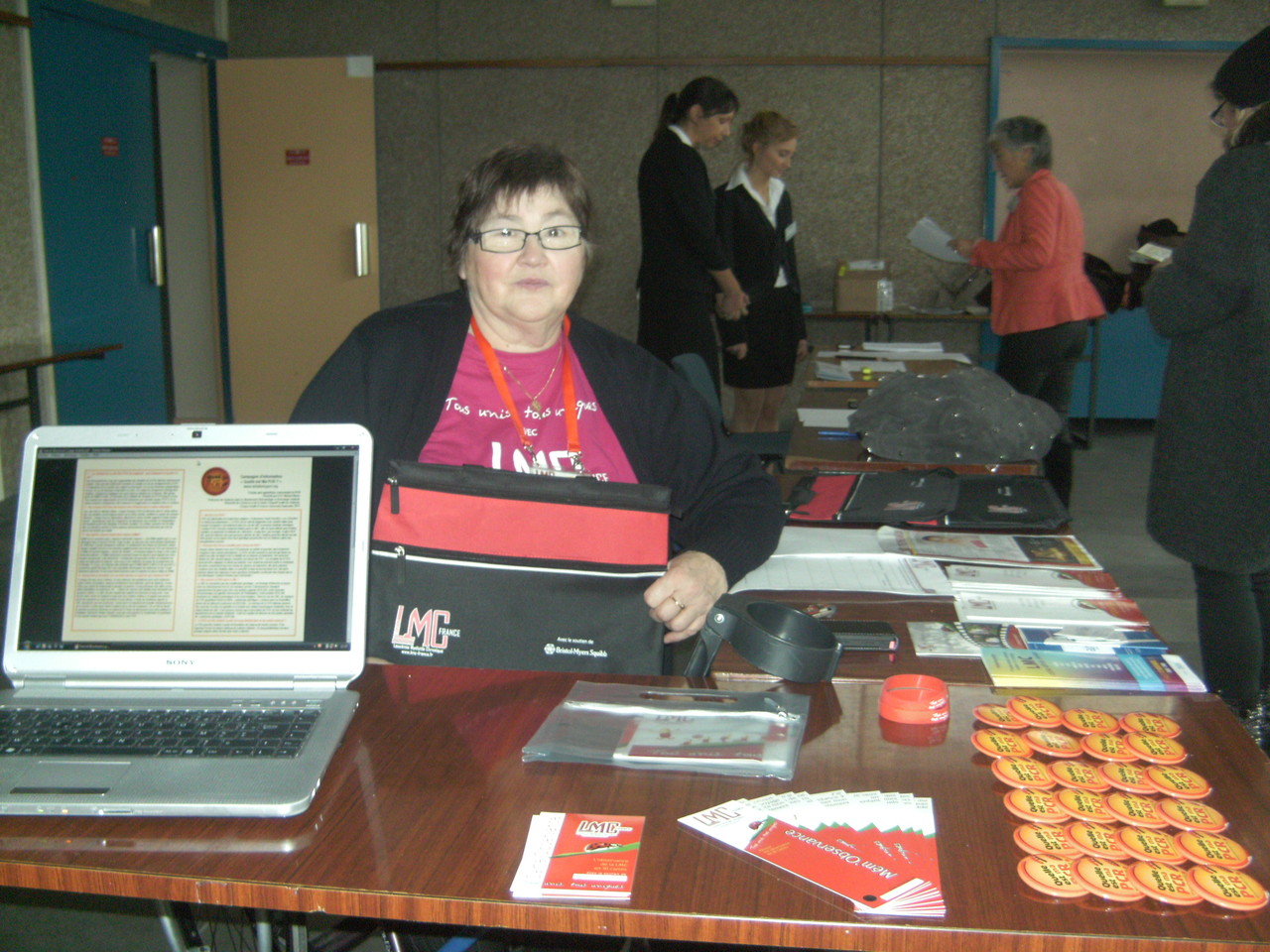 Bernadette MARCHAND et son stand LMC France à Paris