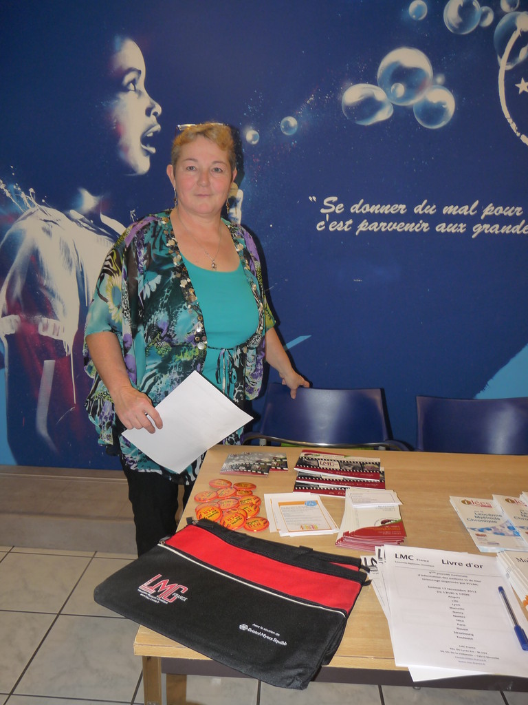 Francine FEIX et son stand LMC France - Strasbourg