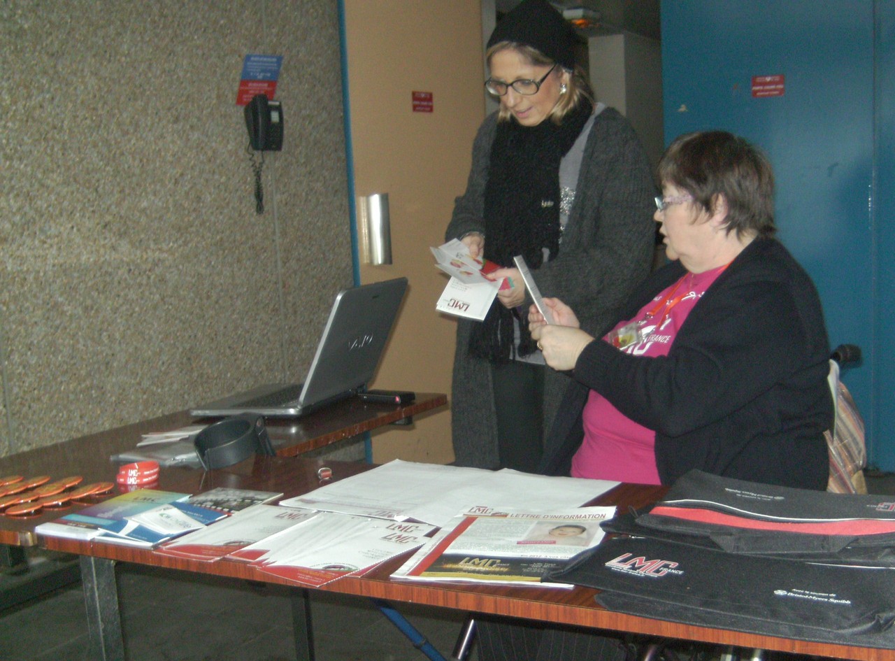 Bernadette MARCHAND et son stand LMC France à Paris
