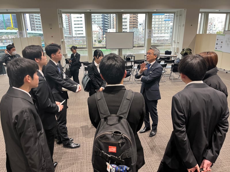 懇親会の様子①