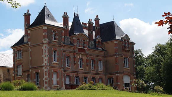 Le château du Cèdre.