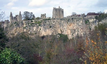 Angles-sur-l'Anglin le château 