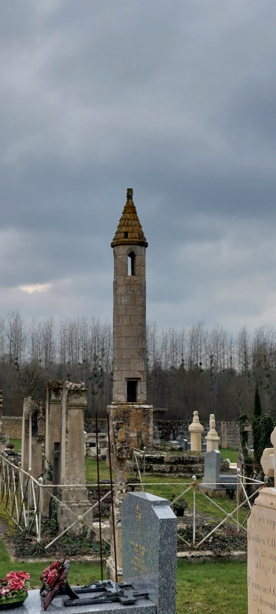 La Lanterne des morts.