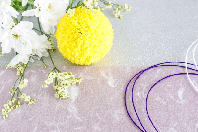 喪中はがきのイメージの菊の花