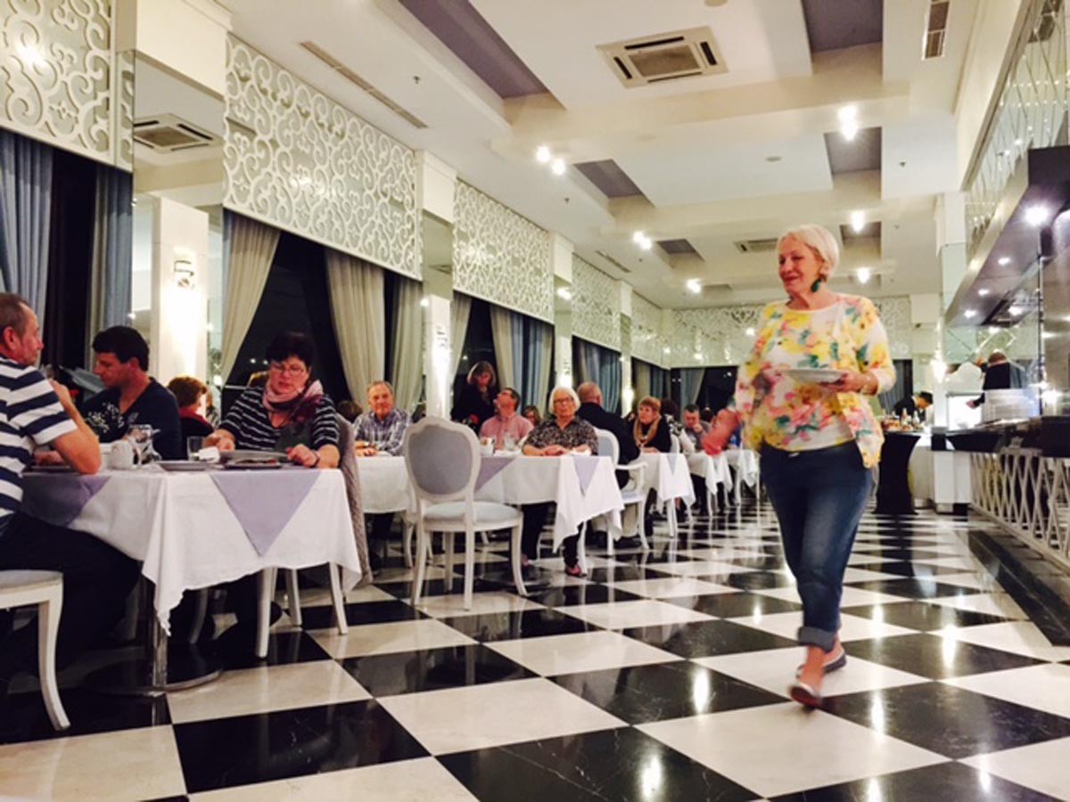 Oberer Speisesaal im Voyage.