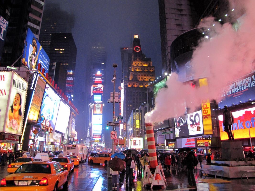 Time Square Regenabend