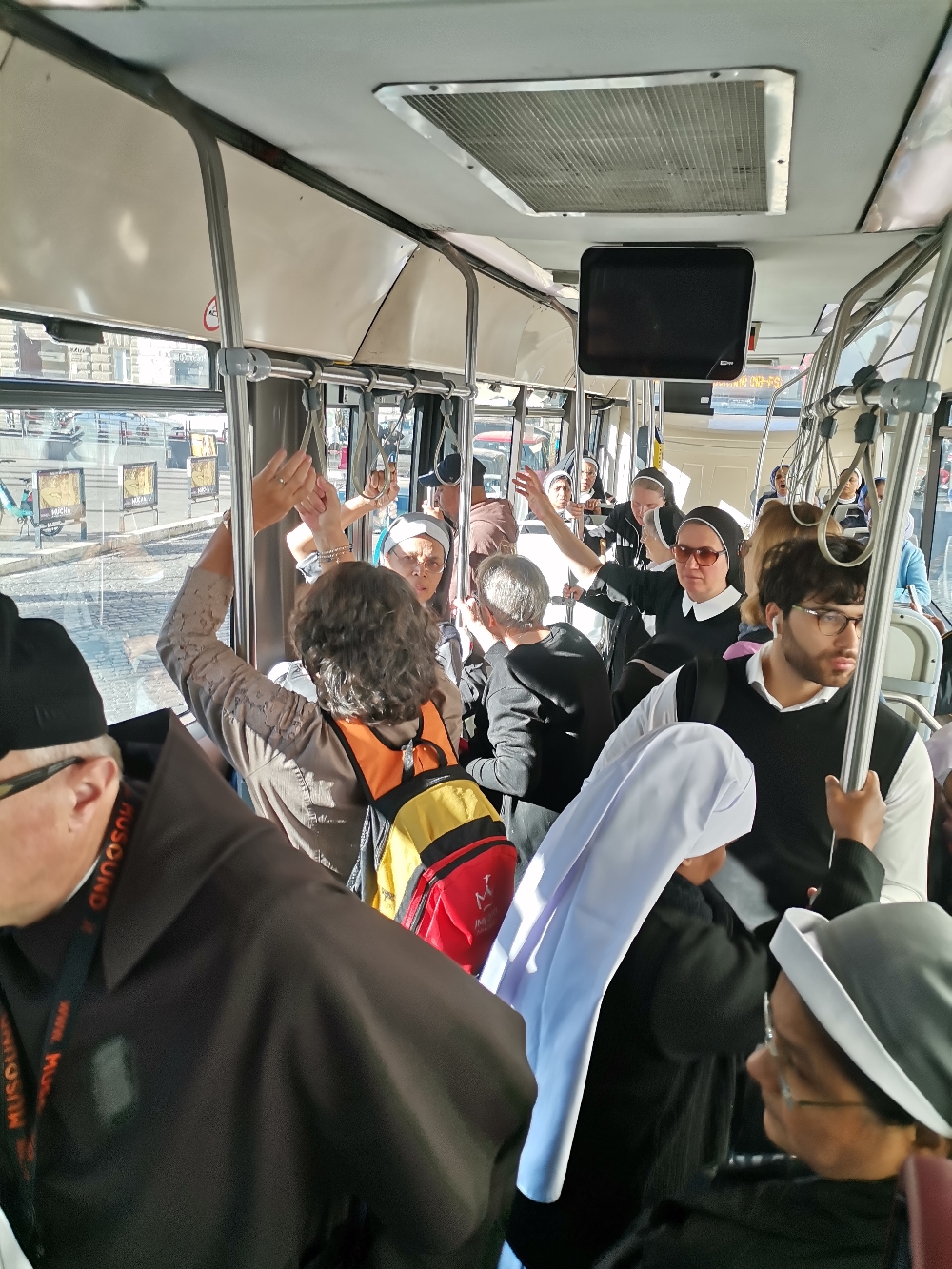 Der Bus war schnell voll, wenn die ganze Gruppe einstieg