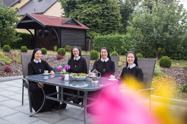 Mitleben bei den Schwestern