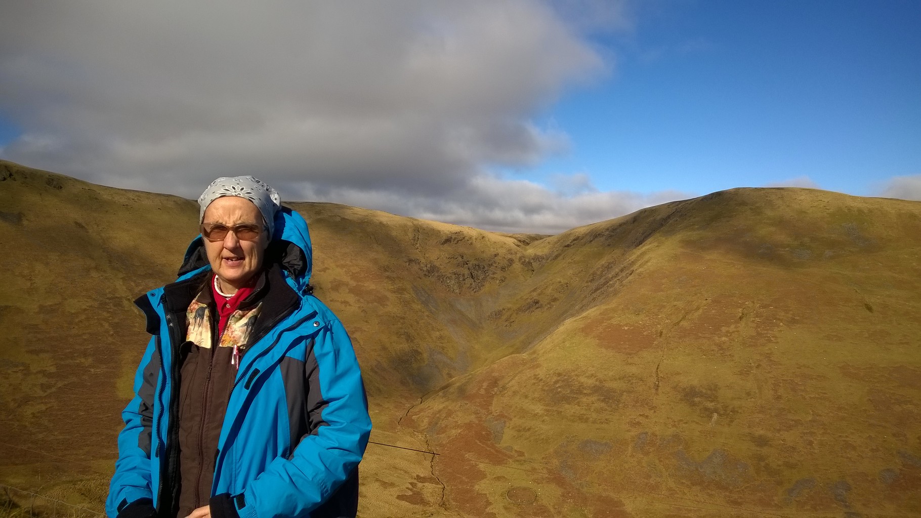 Standing in front of the Devil's Beef Tub--it was a long ways down!