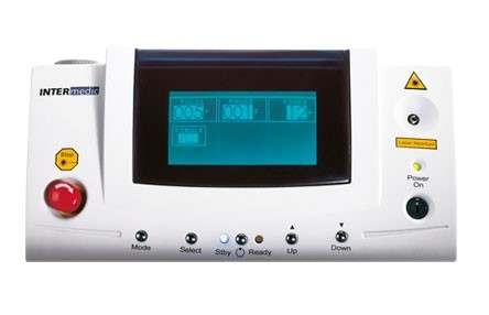 Equipo laser para el tratamiento de hongos en las uñas 