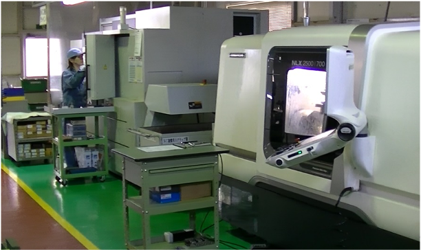 マシニングセンター