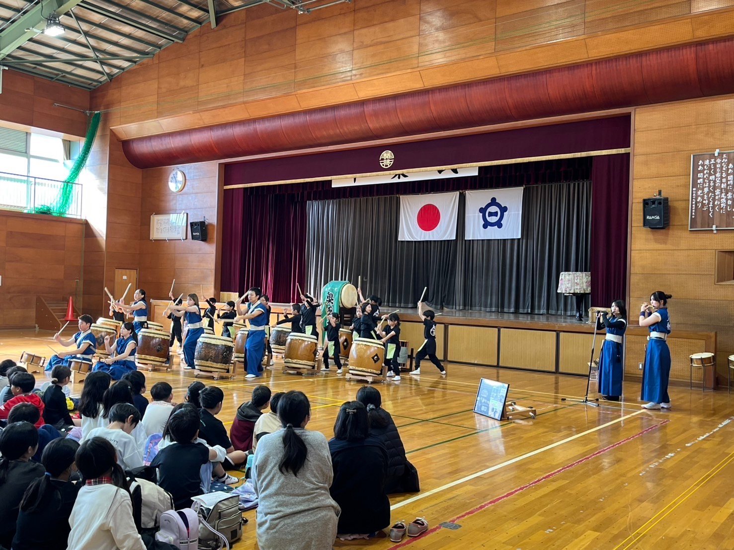 12月1日(日) 三世代交流「年末の集い」を開催しました。