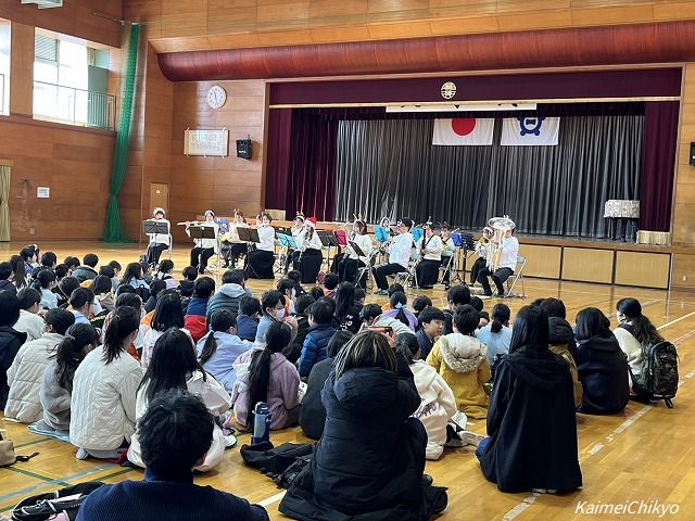 三世代交流「年末の集い」を開催しました！