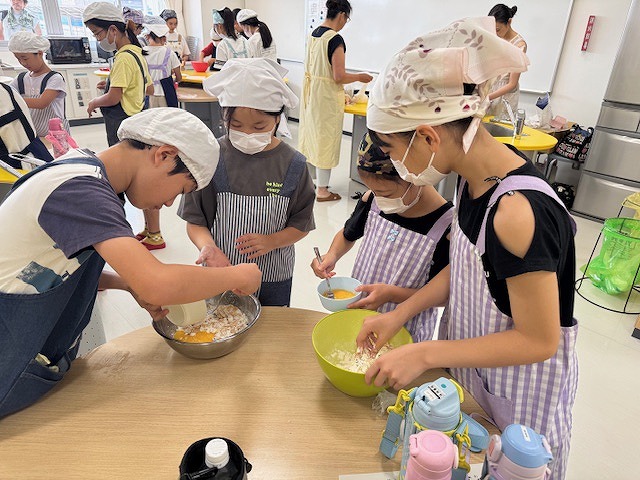「お菓子づくり教室　～クッキーをつくろう！～」を開催しました。