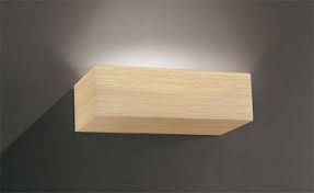 Luminaire : Les Ateliers SEDAP jouent avec les formes pour un éclairage différents pour chaque modèle.