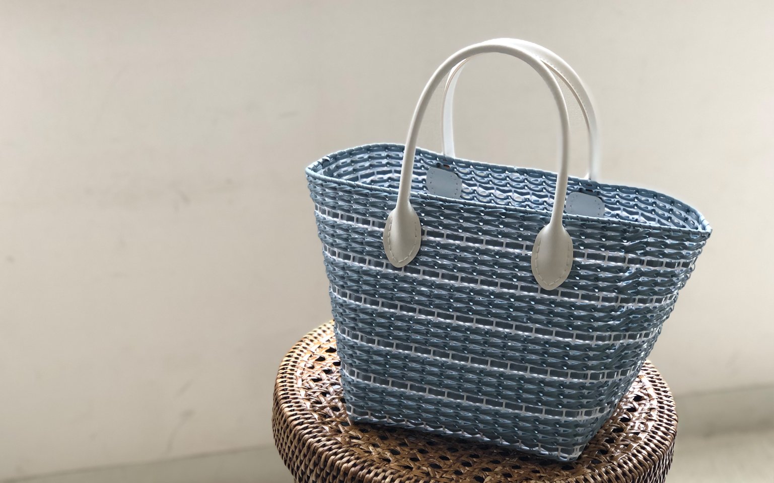 編み込みバッグ