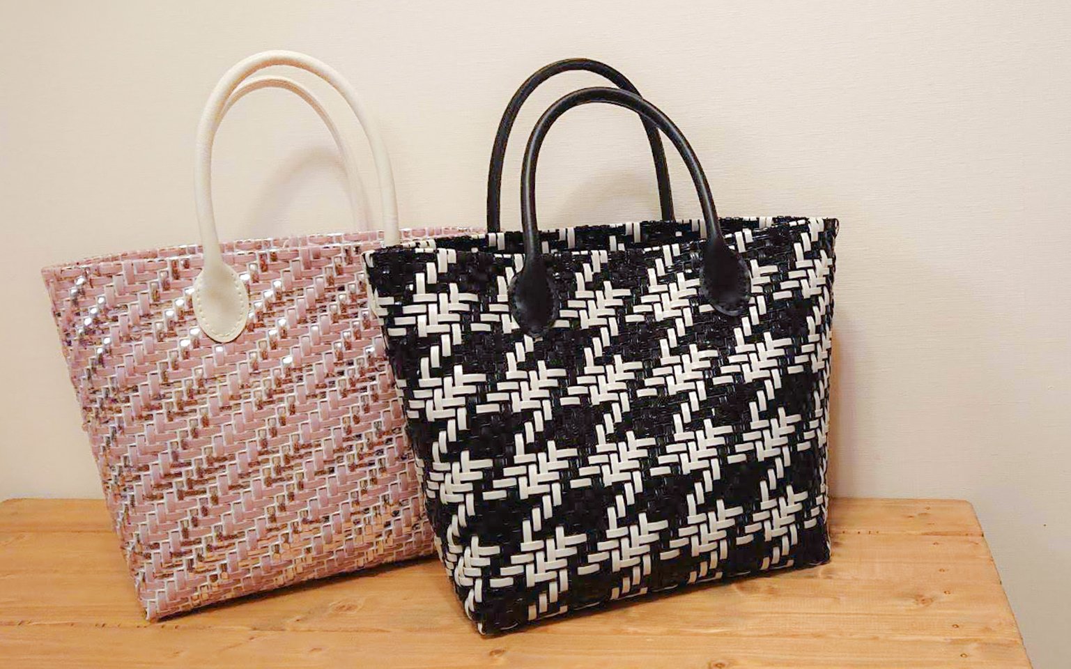 千鳥格子のバッグ