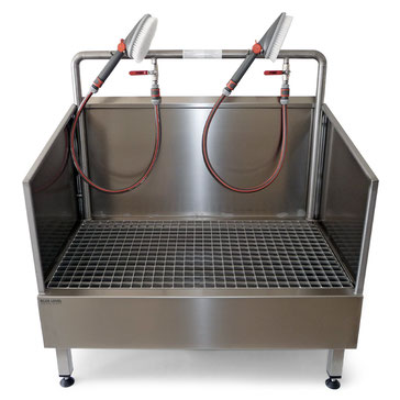 Lave-bottes avec brosses manuelles