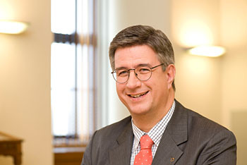 Business-Portrait: mag. gerhard starsich / gen. dir. muenze oesterreich