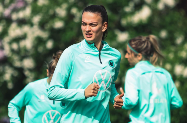 Riola Xhemaili zum PSV Eindhoven