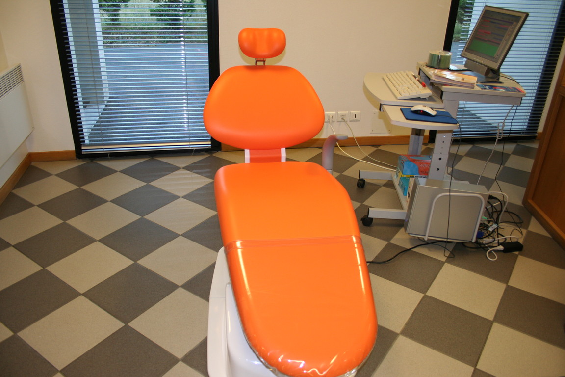 FAUTEUIL DENTISTE