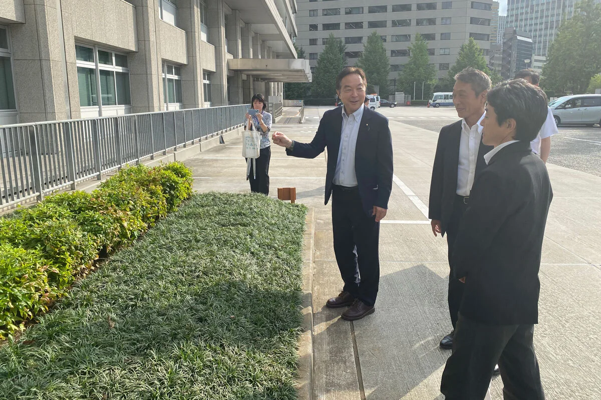 ■復興再生利用の花壇視察の様子②