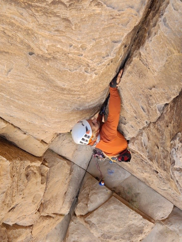 Escalade au Wadi Rum : les tours de grès du désert jordanien