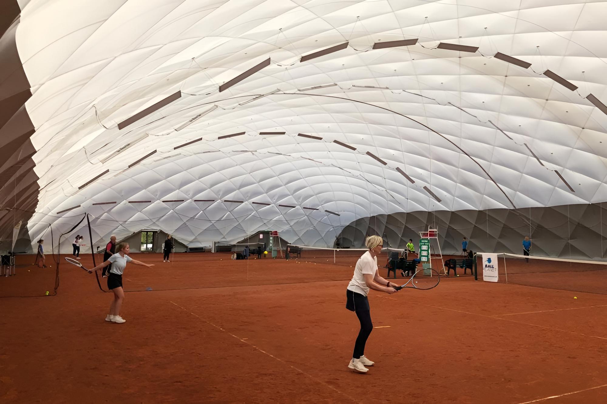 Traglufthallenplätze 1-4