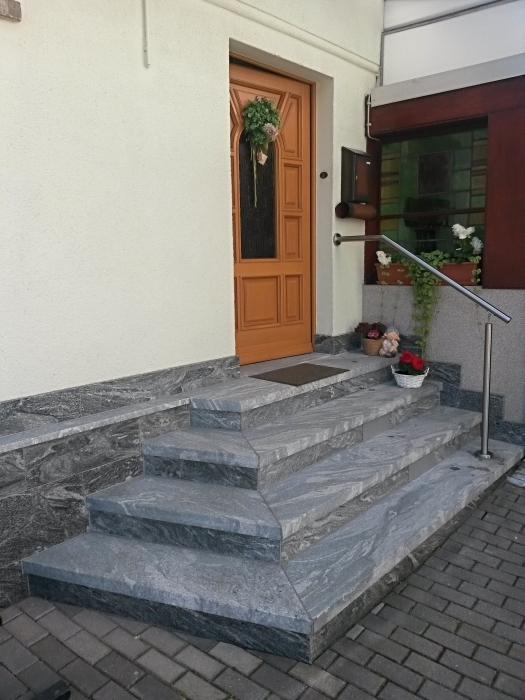 Edelstahl-Rundrohrgeländer