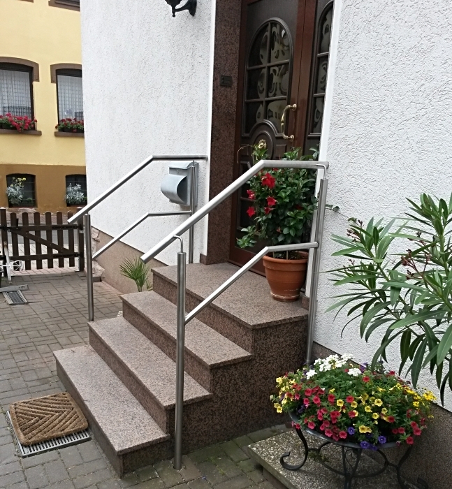 Edelstahl-Rundrohrgeländer