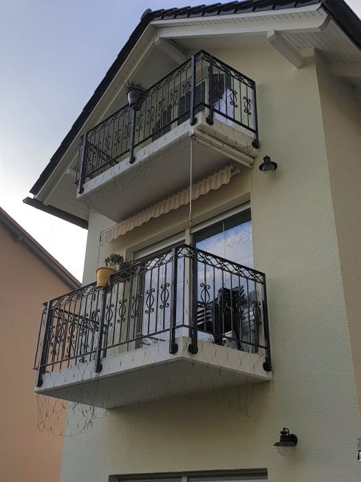 Teilschmiedeeiserne Balkongeländer, pulverbeschichtet