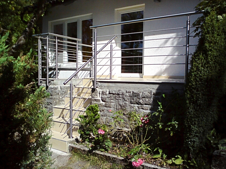 Edelstahlterassengeländer mit Füllstäben