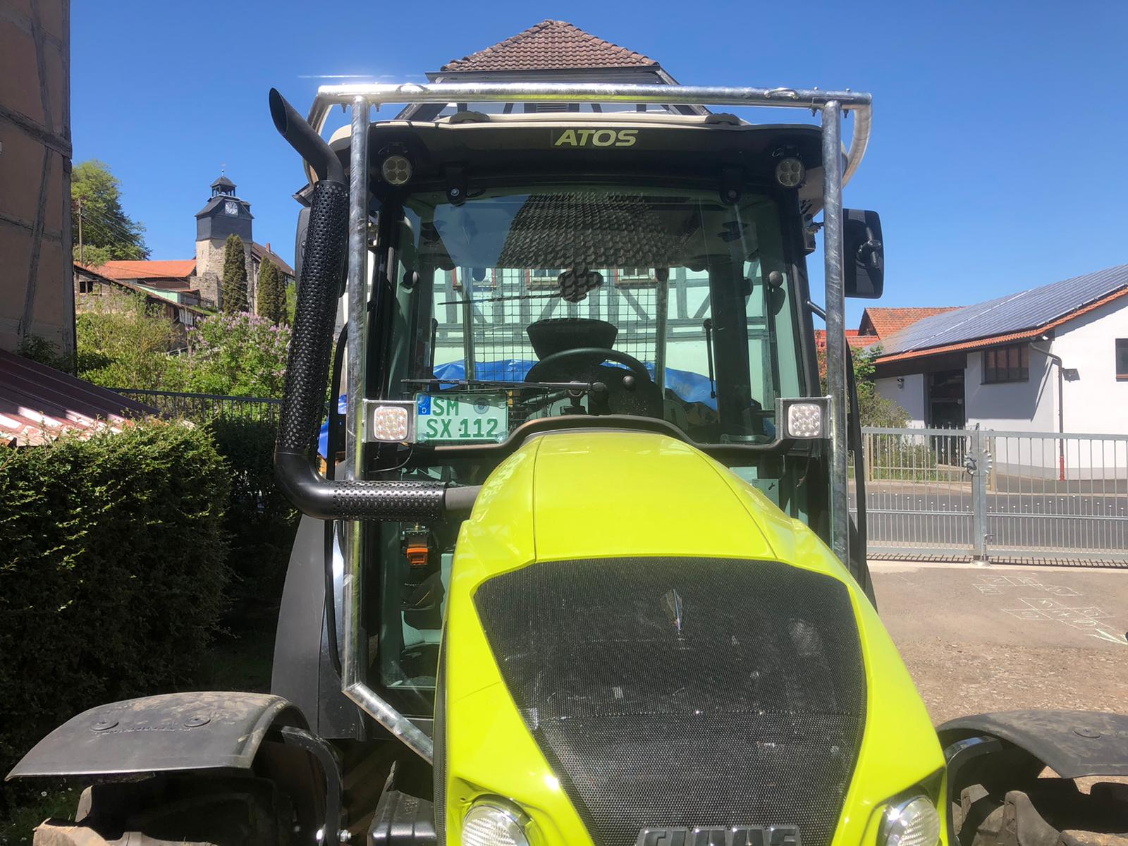 Traktor An- und Aufbauten