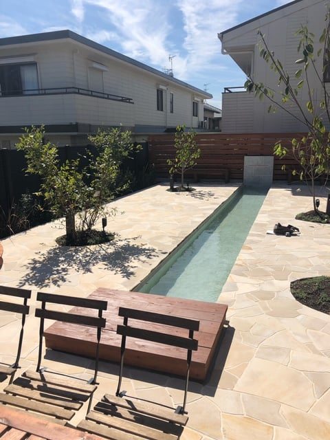 ジュラストーン乱張り石工事