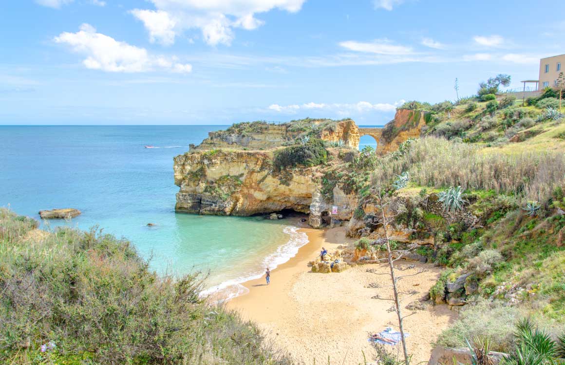 praia-dos-estudantes-beach-lagos-algarve
