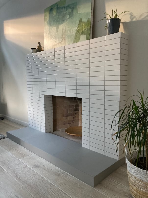 Mid-Century-Modern Fireplace Tile