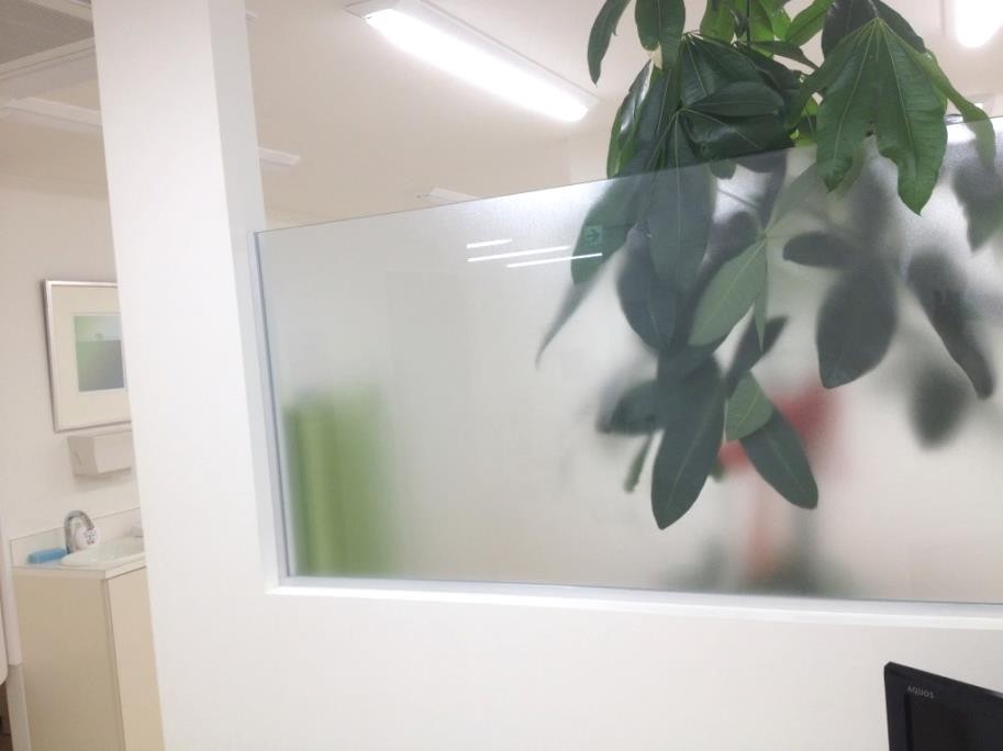 診療室内　パーテーション