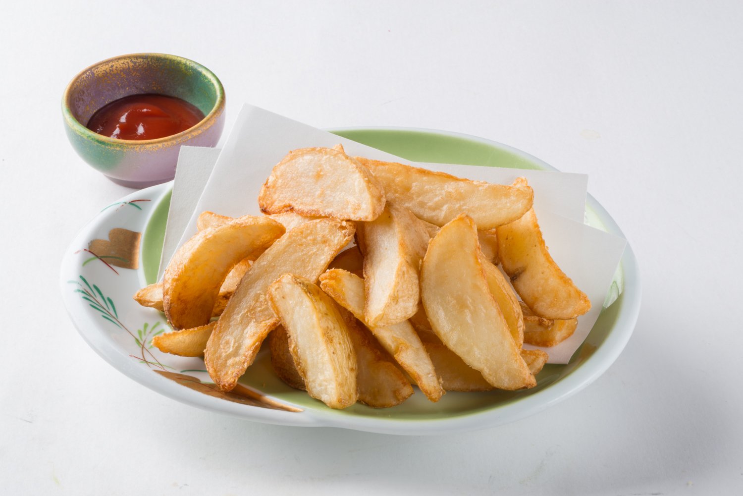 ポテトフライ　500円（税込550円）