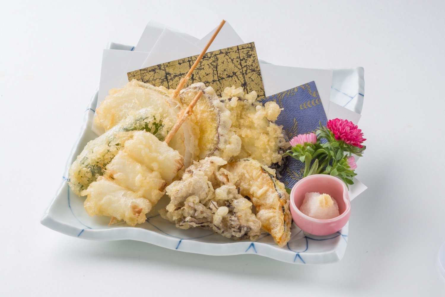 野菜天ぷら盛合わせ　773円（税込850円）