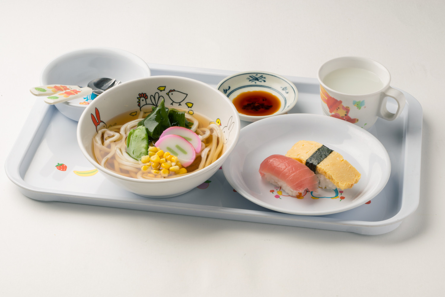 お子様セット　628円（税込690円）