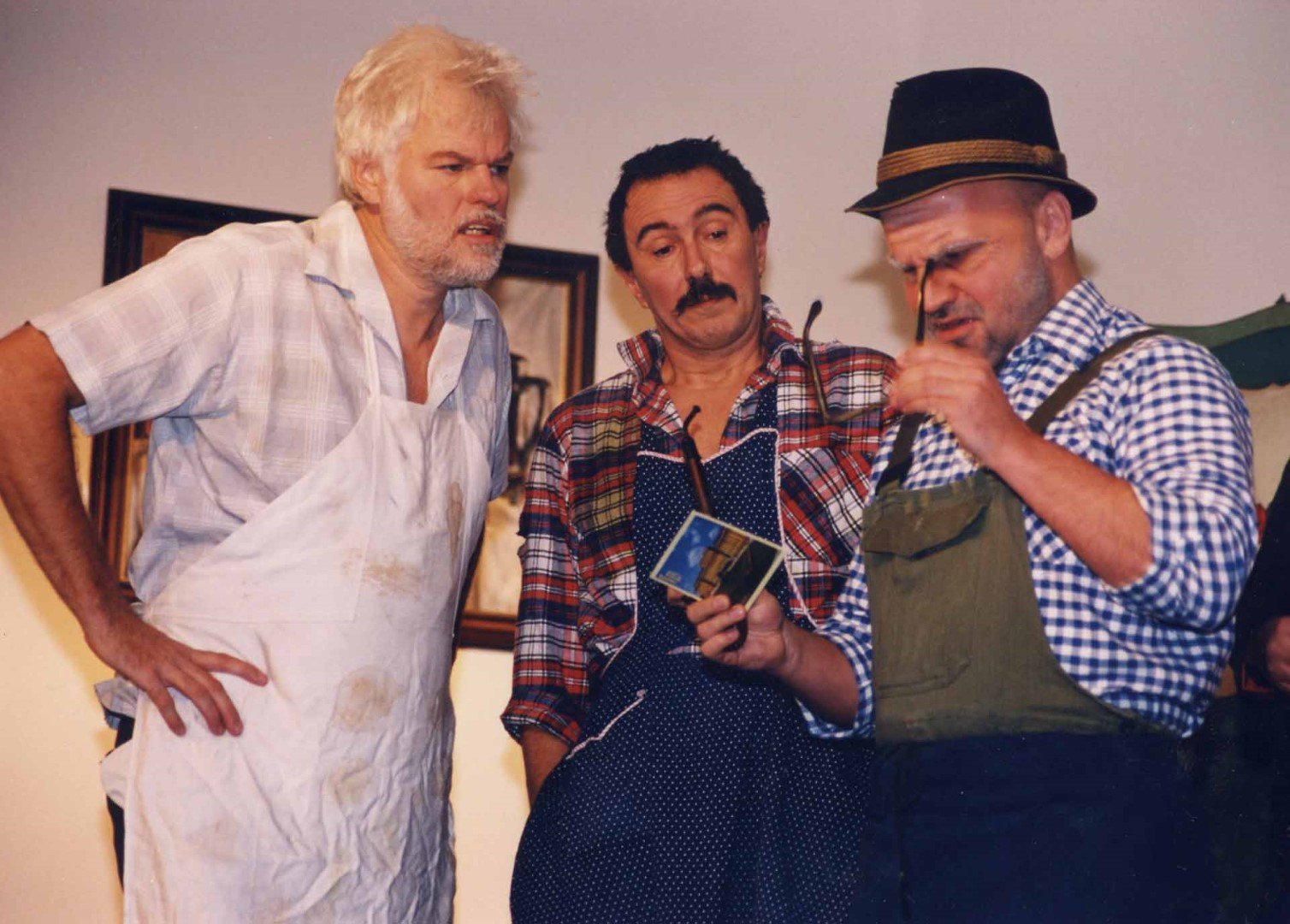 2000: "Vitus Schön" in "Die zwei Halbschönen"