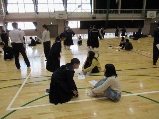 東背振中学校で行いました