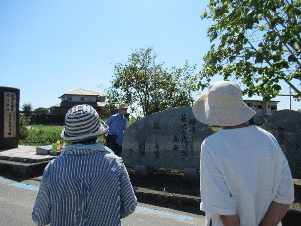 旧目達原飛行場正門跡　若者57名が特攻隊員として大空に出撃し、散っていった