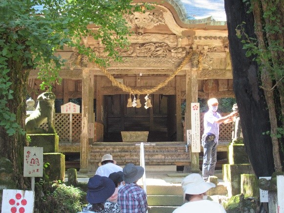 下石動天満宮　合格祈願におススメ！樹齢500年の楠やイチョウ、狛犬も立派！