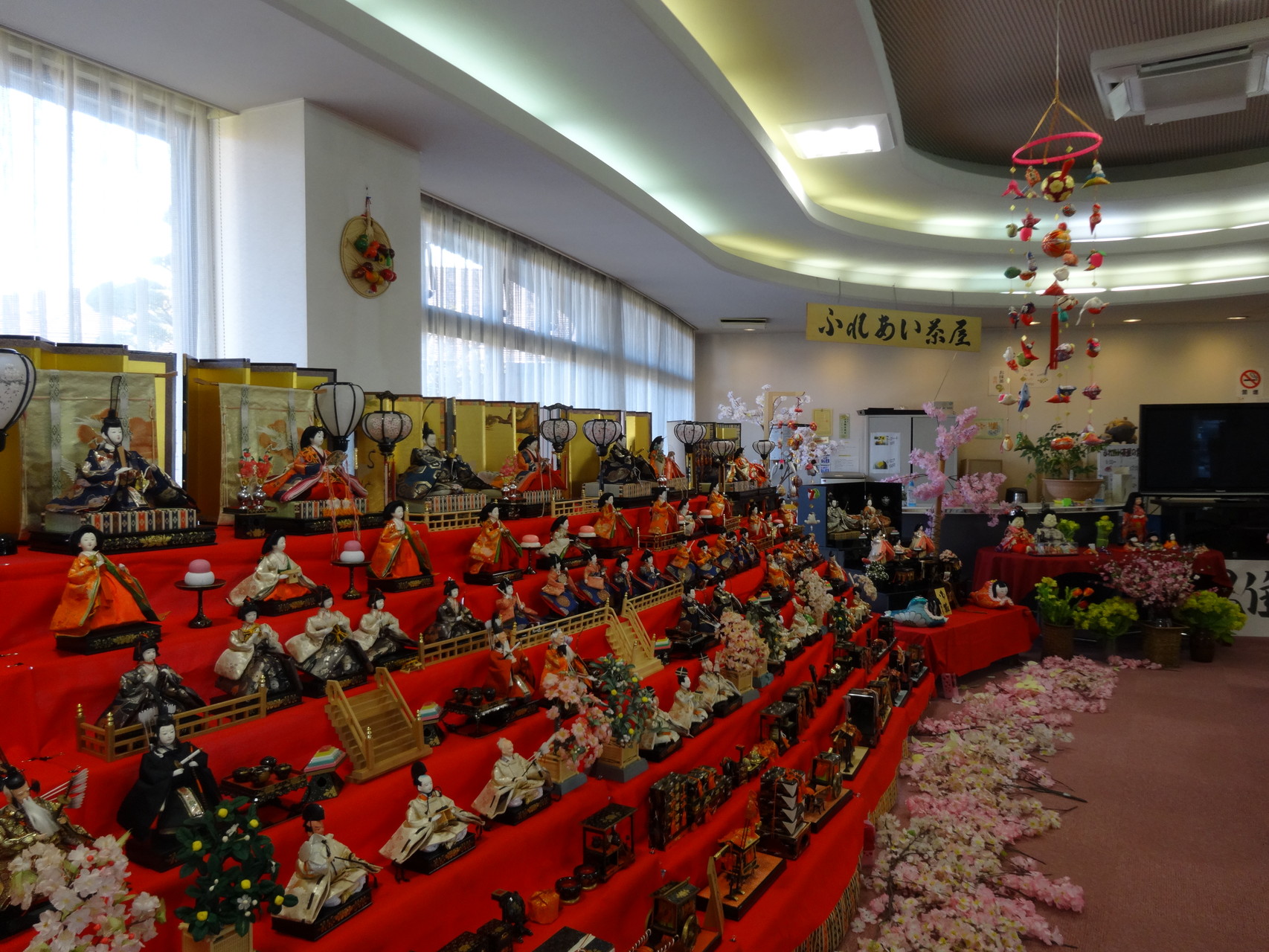 今年は下に桜などの飾りも増えました