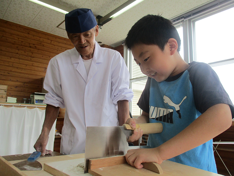 工程では「切り」です　お子さんでも安心♪