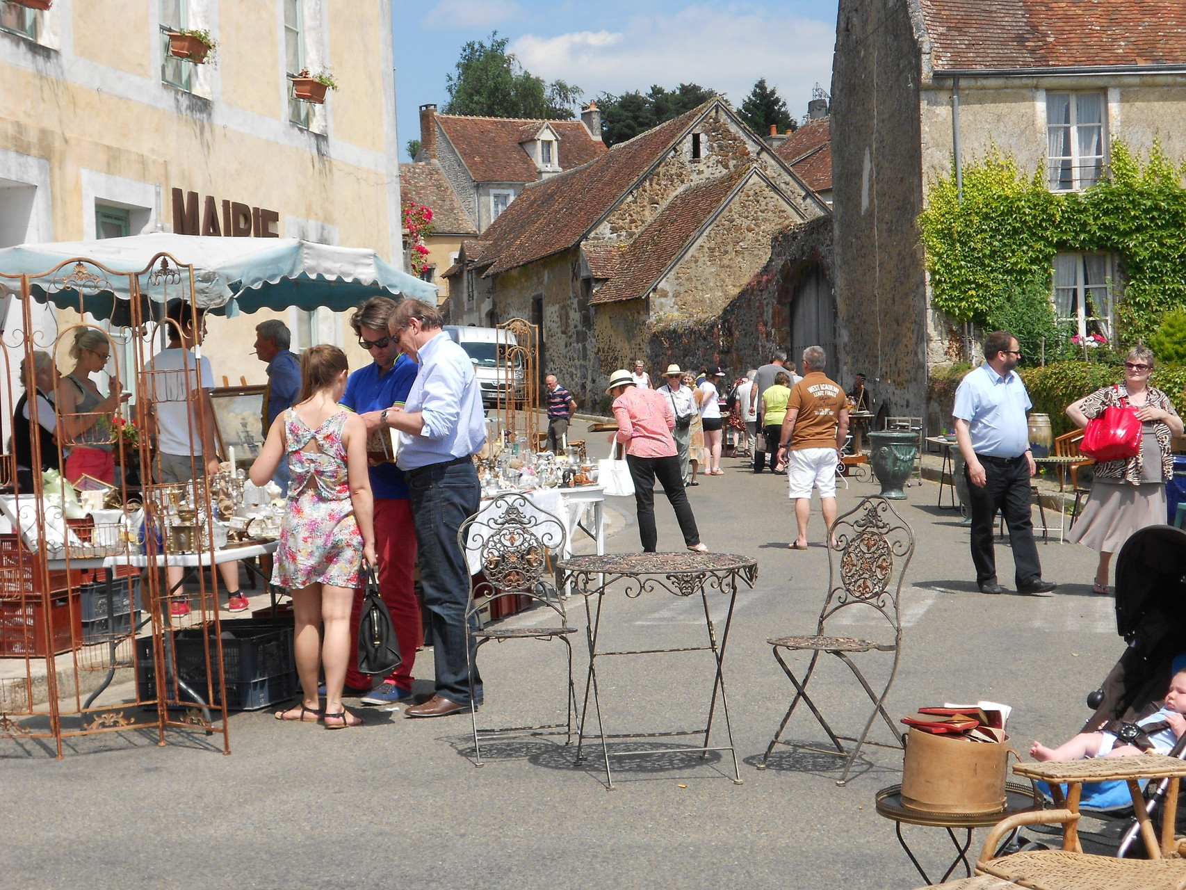 Octobre : fête du Rosaire à La Perrière