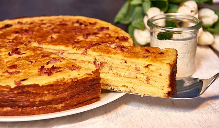 Kartoffelbaumkuchen mit Kräutersoße