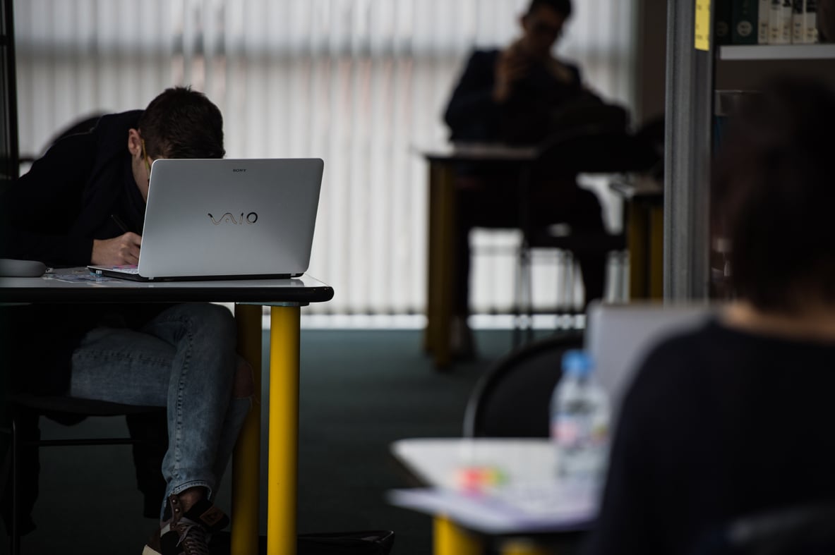 Institut Catholique d'Etudes Supérieures, La Roche sur Yon - Catholic High School (2008)