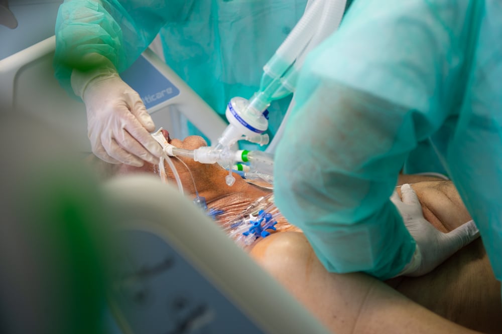 Accueil des patients Covid au sein du service réanimation du CHD Vendée - Resuscitation service for Covid patients (2020)